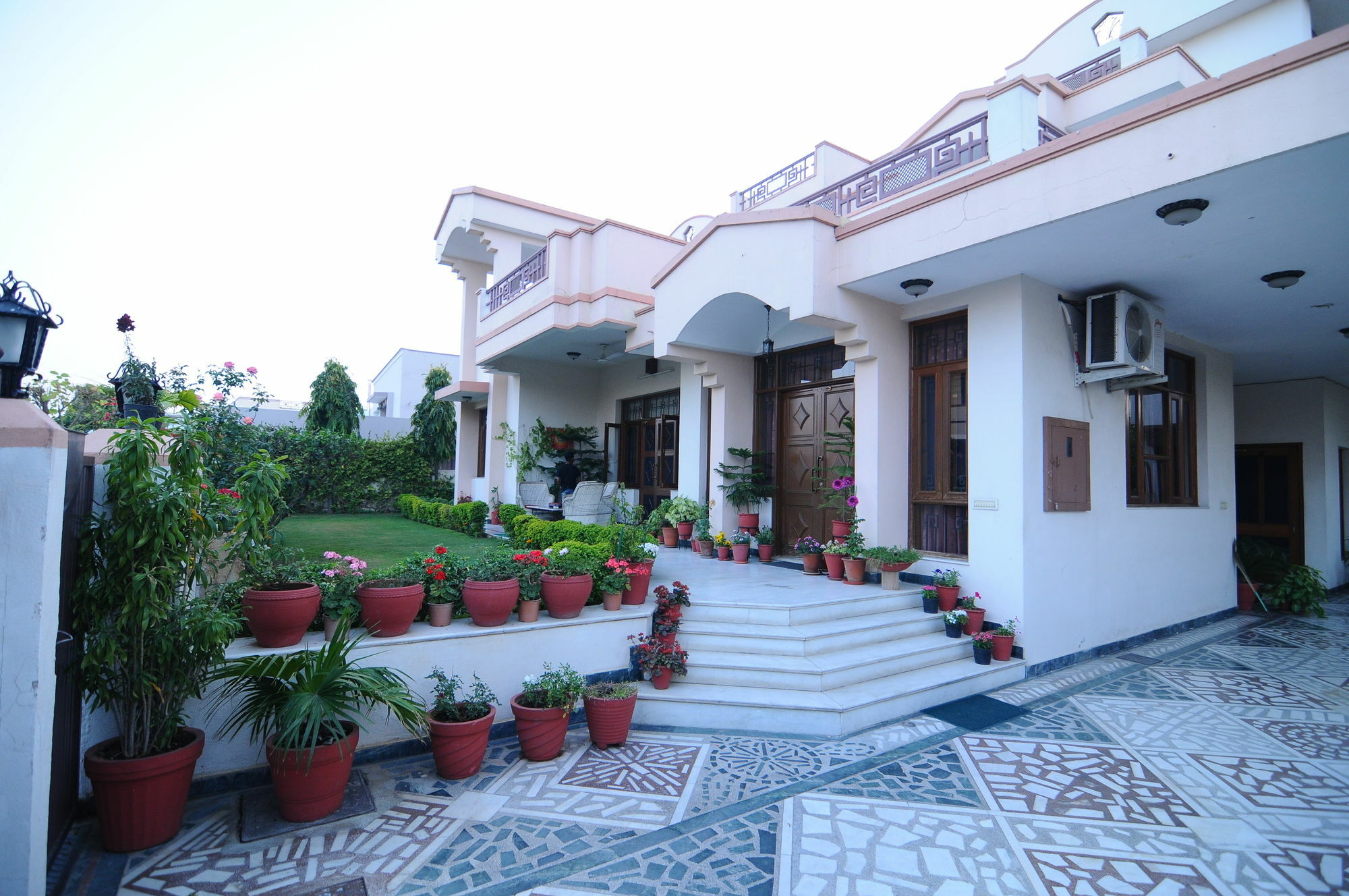 Jaipur Friendly Villa Buitenkant foto